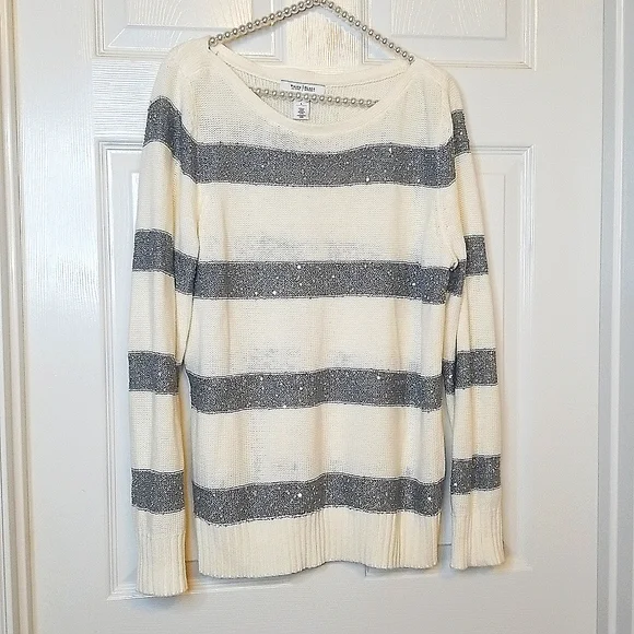 White House Black Market Womens Longsleeve White And Grey Sequin Sweater… - Picture 1 of 8